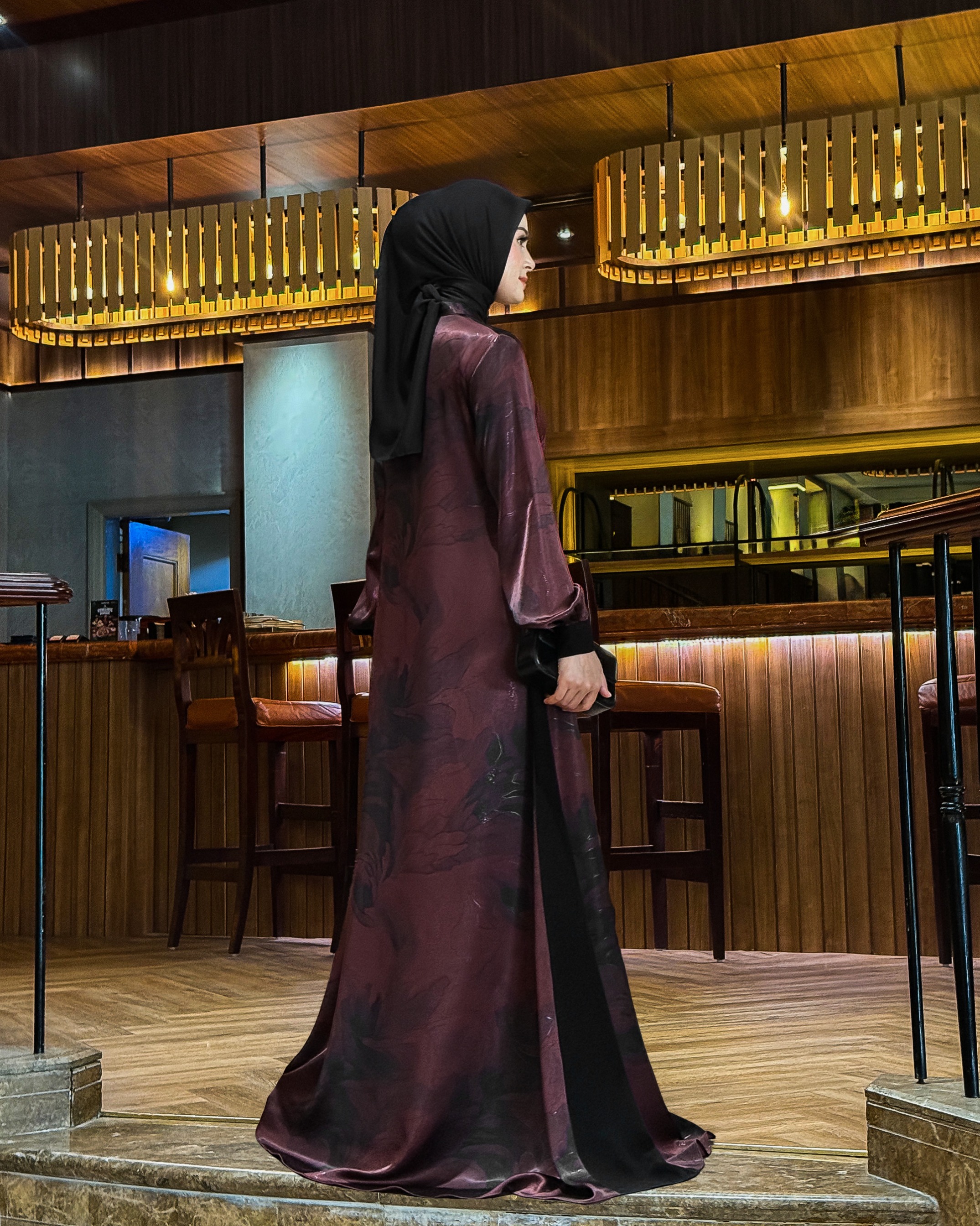 Black Royale Dress (Maron)