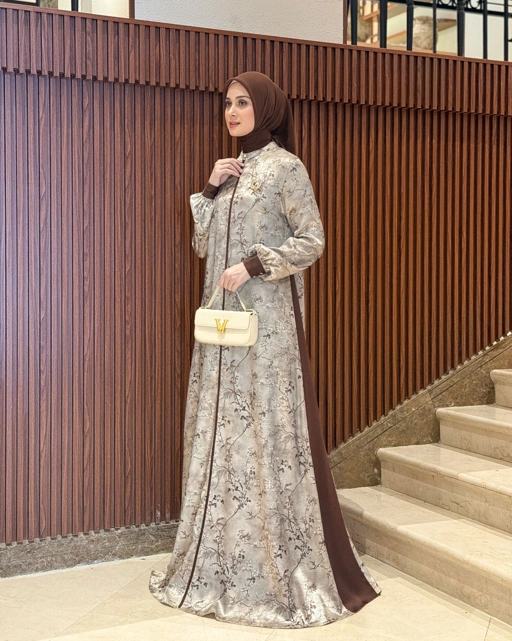 Lamia Dress (Silver Brown)