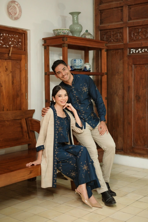 Image of Riskavebrie - Legowo KALA SET WANITA