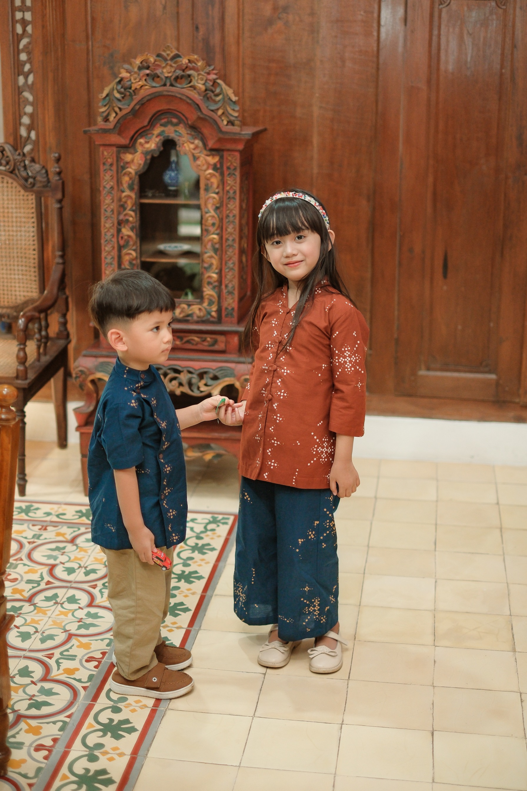 Riskavebrie - Legowo Sukma Kebaya Anak & Kulot Anak