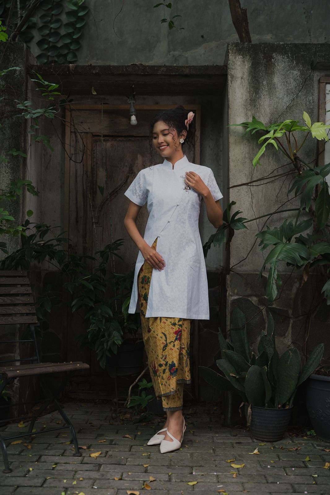 Riskavebrie - Kebaya Janggan Nirmala Cheerful