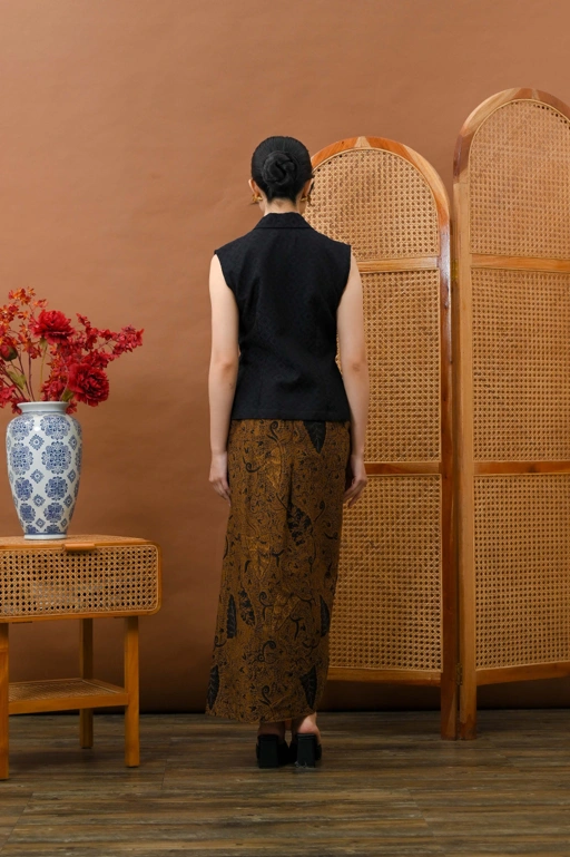 Image of Riskavebrie - Skirt Cempaka Lestari and Kebaya Jelita