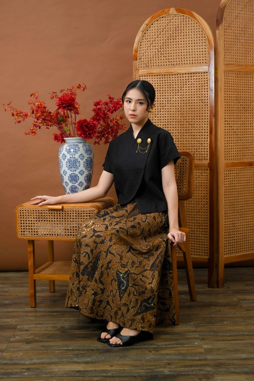 Image of Riskavebrie - Skirt Ayu Lestari and Jelita Lestari Blouse 