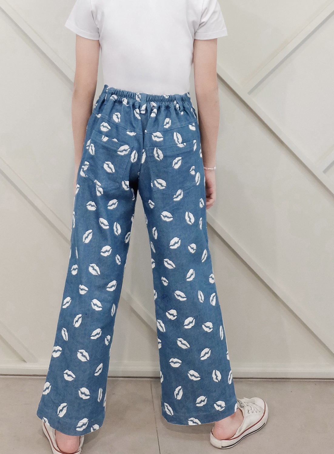 Lipssy Straight Denim