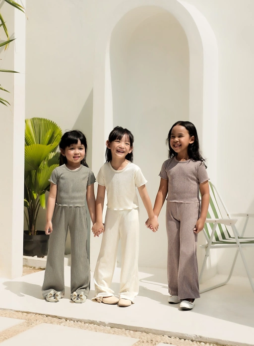 Image of Sara Relaxed Pants