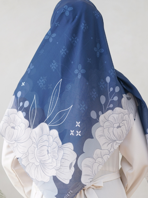 Ayana Signature Scarf by Giets