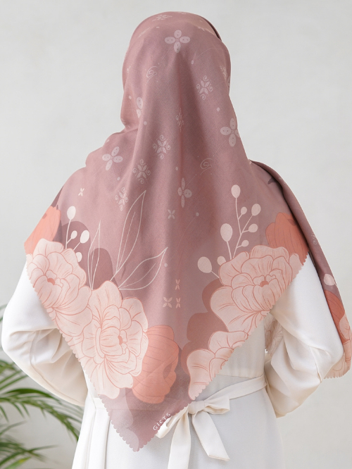 Ayana Signature Scarf by Giets