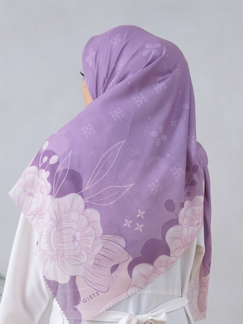 Ayana Signature Scarf by Giets