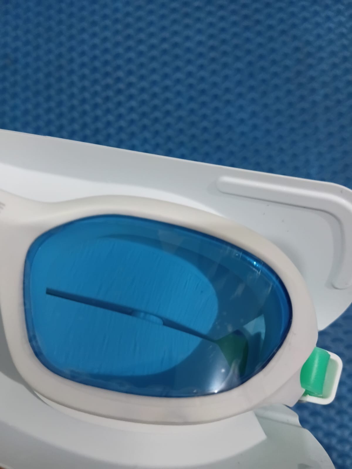 DEFECT Kacamata Renang POLITE swim - SG MOONFISH WHITE TOSCA