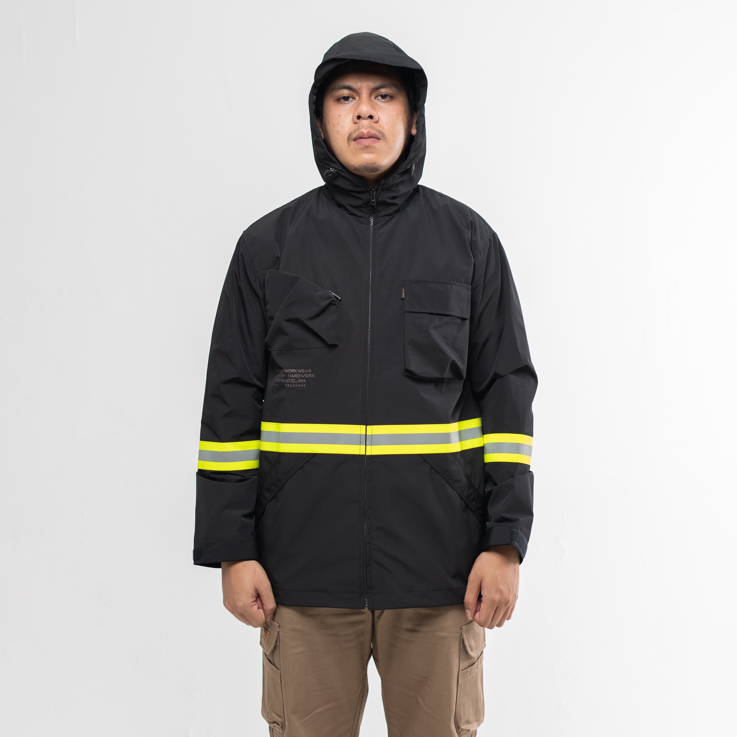 STRAIN BLACK - Reflector Jacket Water Repellent