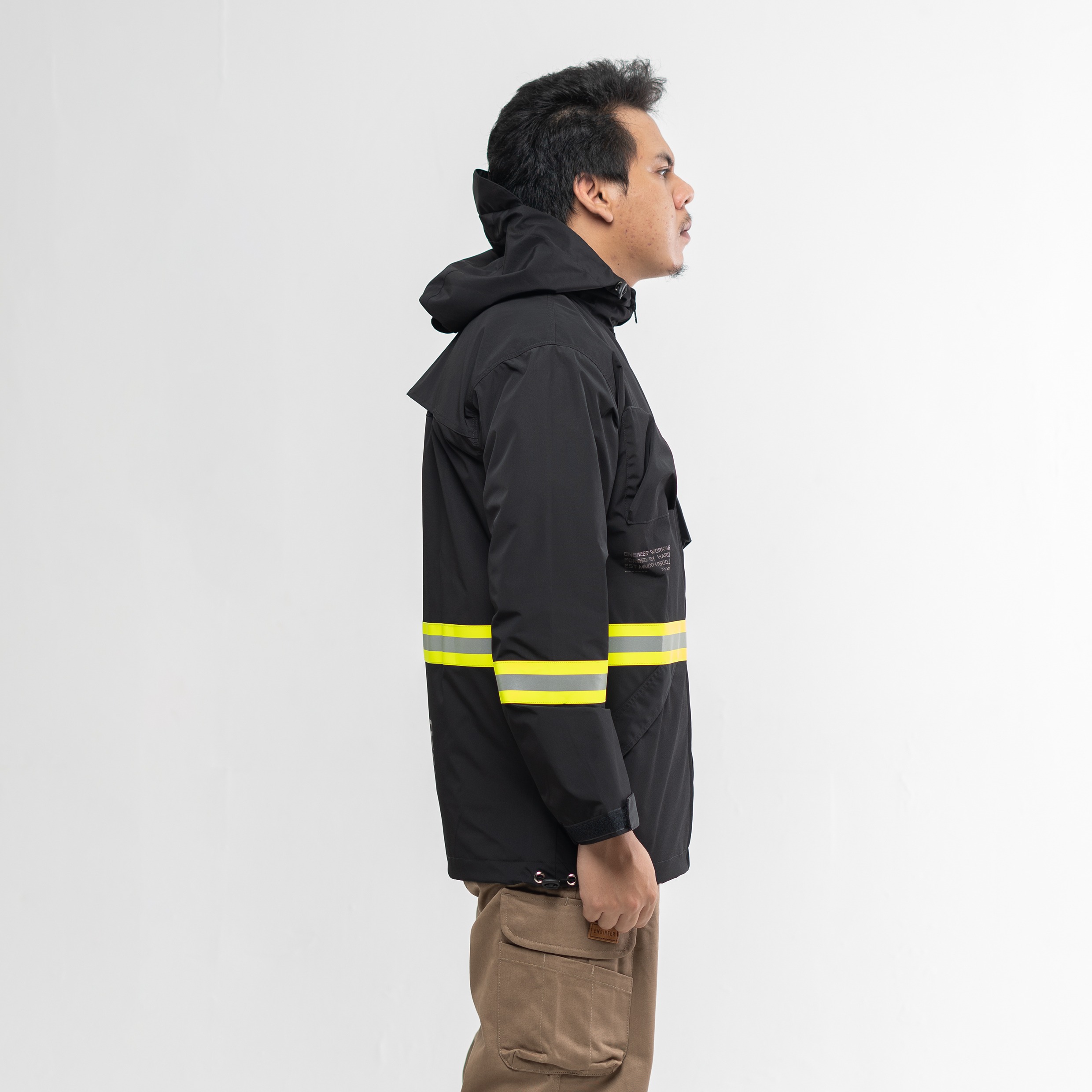 STRAIN BLACK - Reflector Jacket Water Repellent