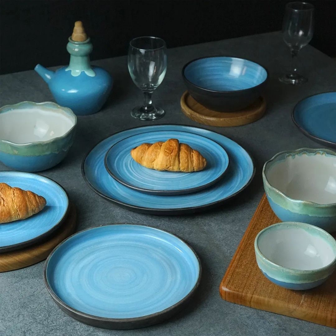 Munzterania Amai Aoiro Series Dinnerware set of 8