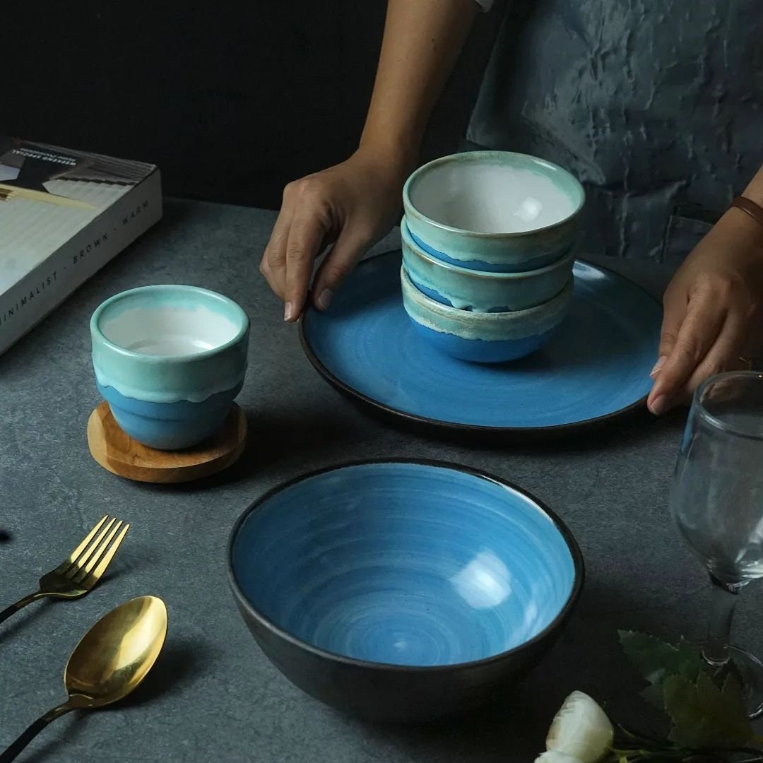 Munzterania Amai Aoiro Series Dinnerware set of 8