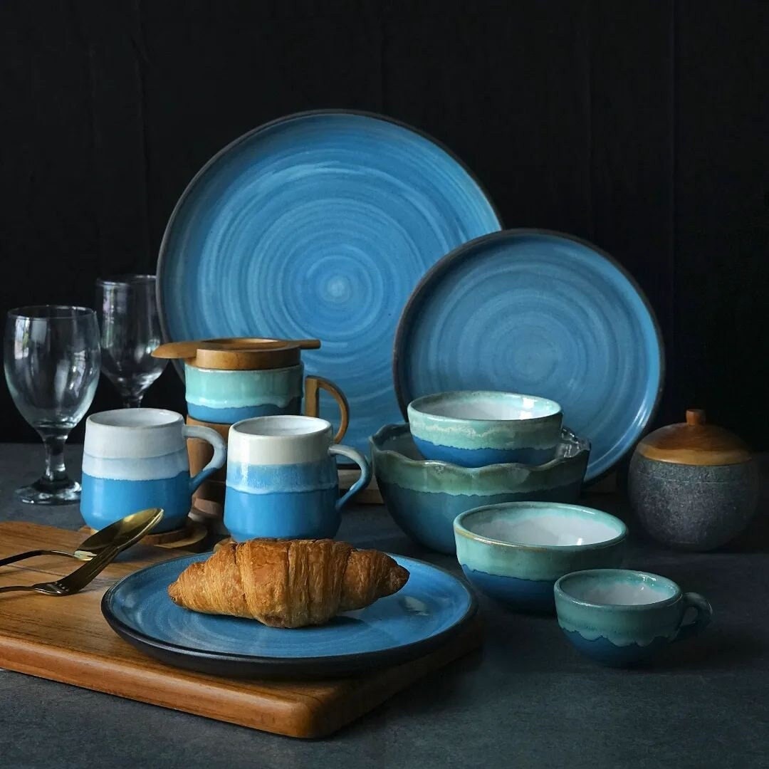 Munzterania Amai Aoiro Series Dinnerware set of 8