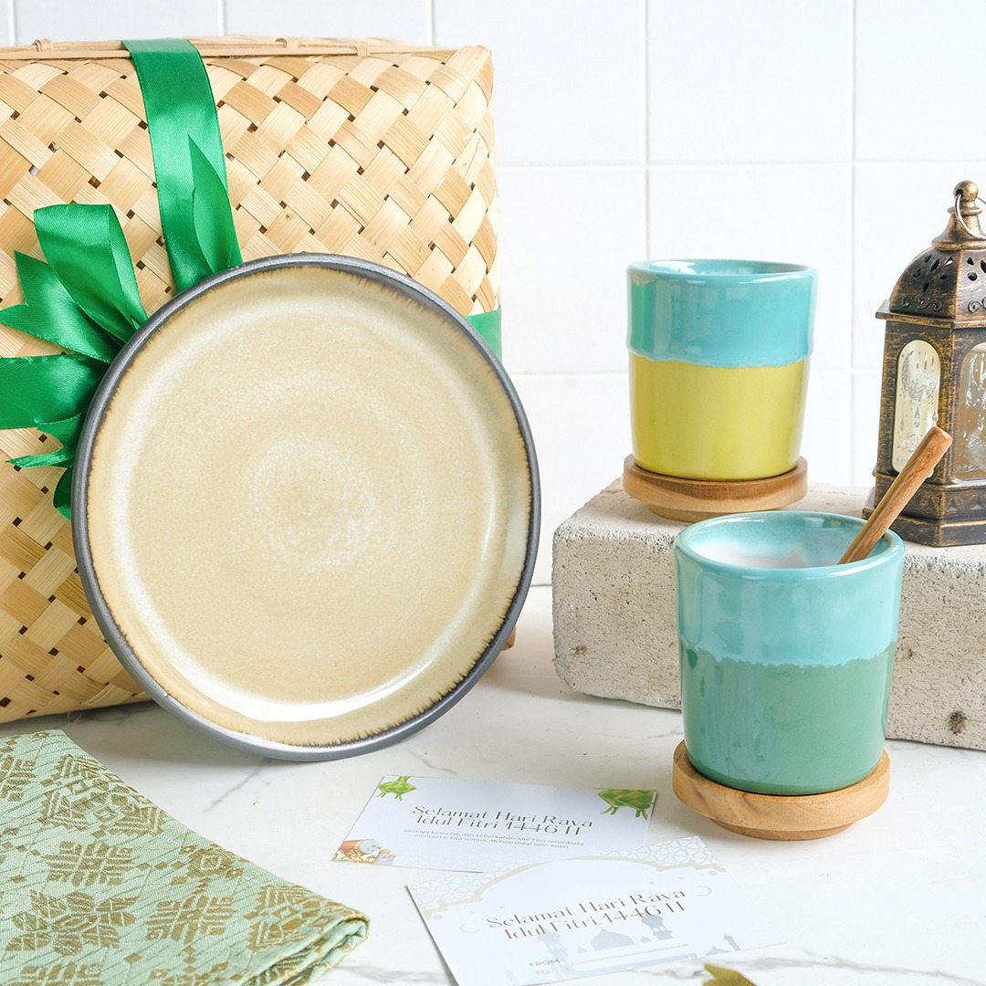Munzterania Eid Hampers Package 2025