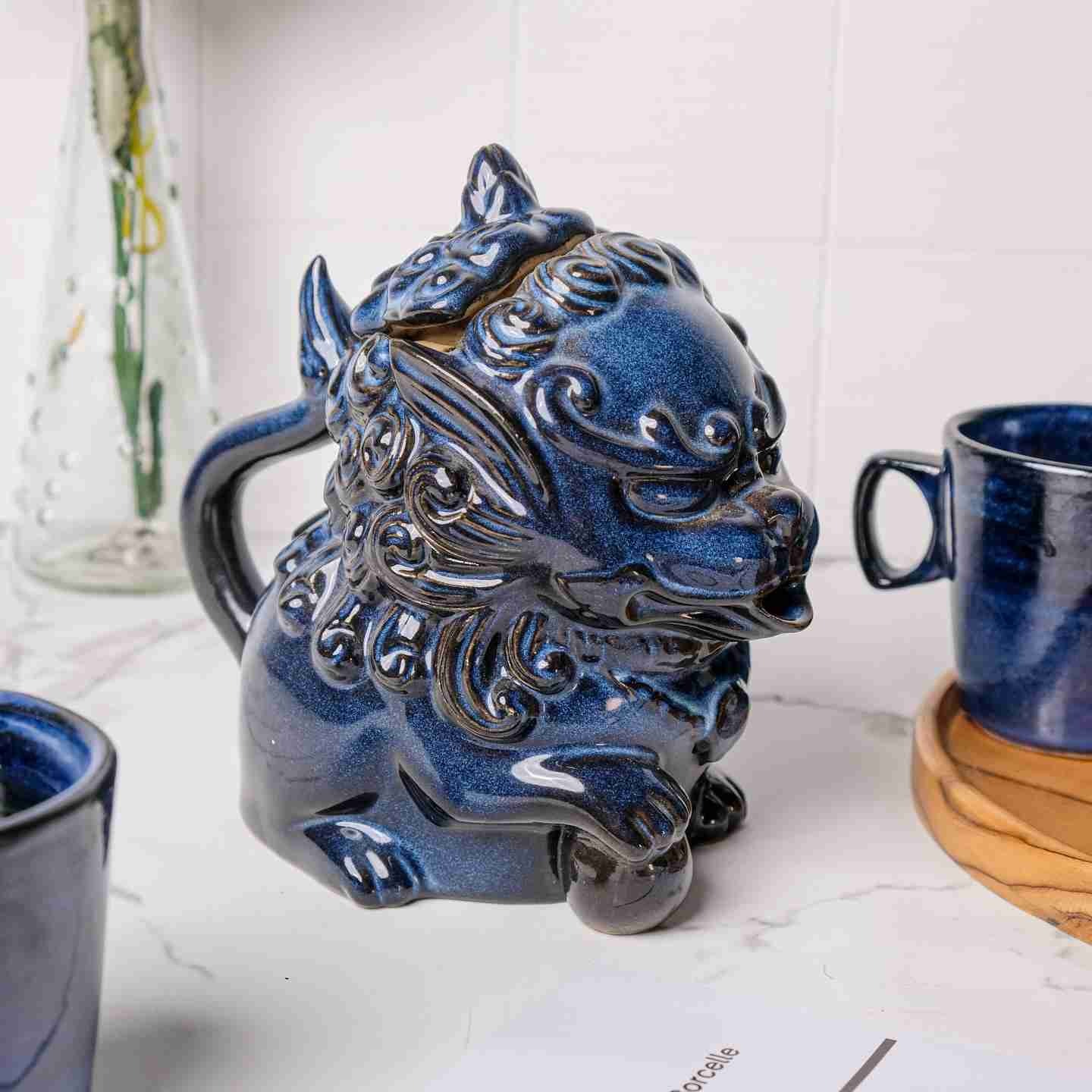 Munzterania Majestic Merlion Teapot Set
