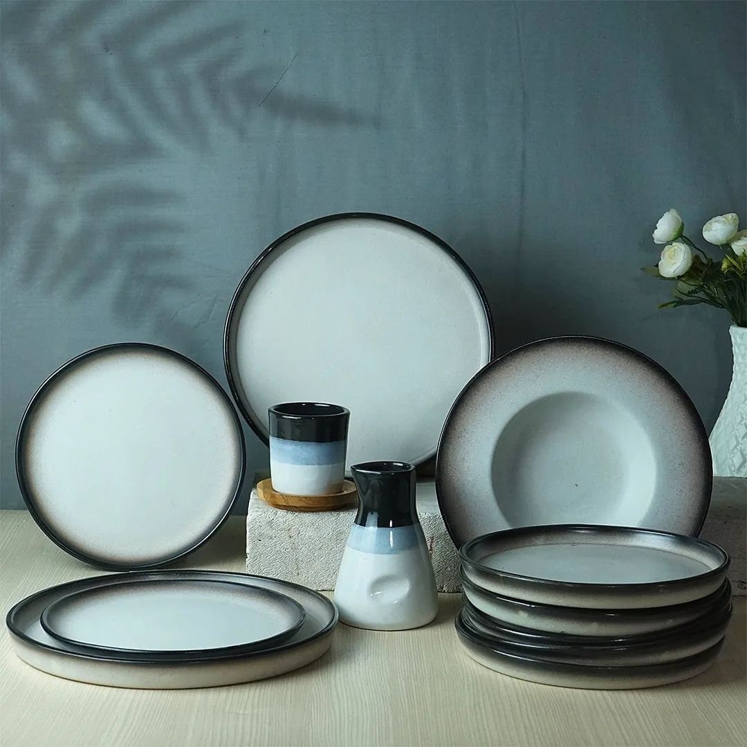 Munzterania Shirokuro Series Dinnerware set of 6