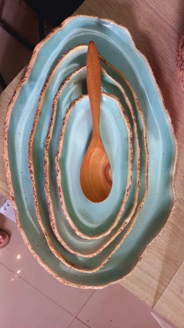 Munzterania Ganseki Oval Plates