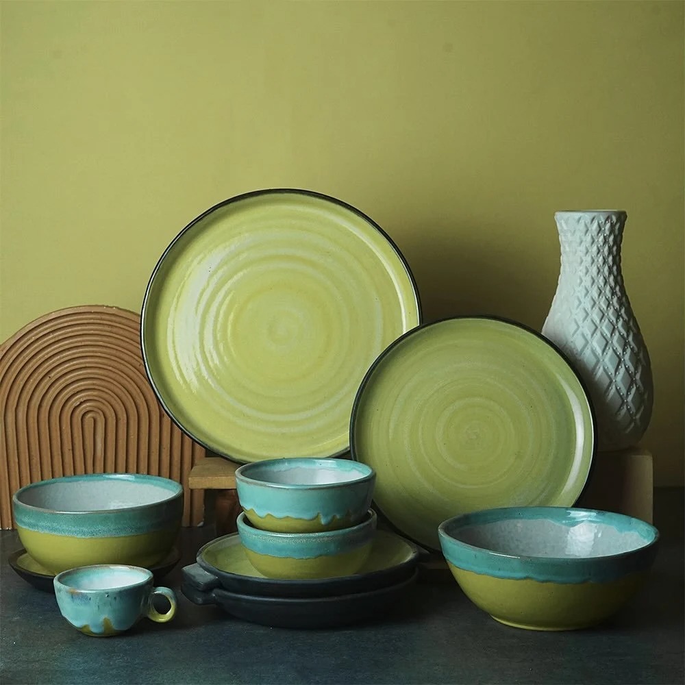 Munzterania Yamabuki-iro Series Dinnerware set of 8