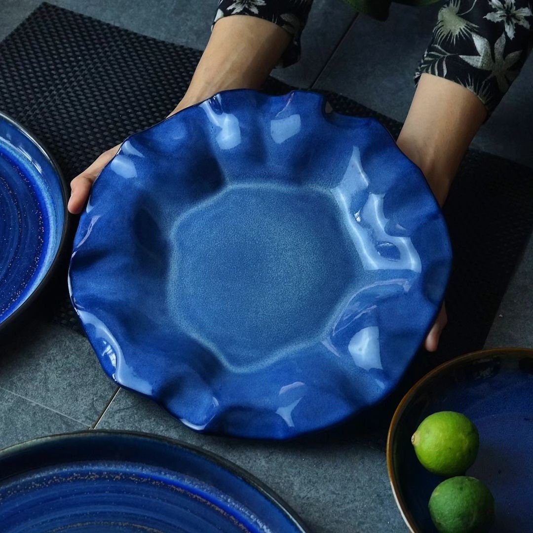 Munzterania Konjiki Series Dinnerware set of 8