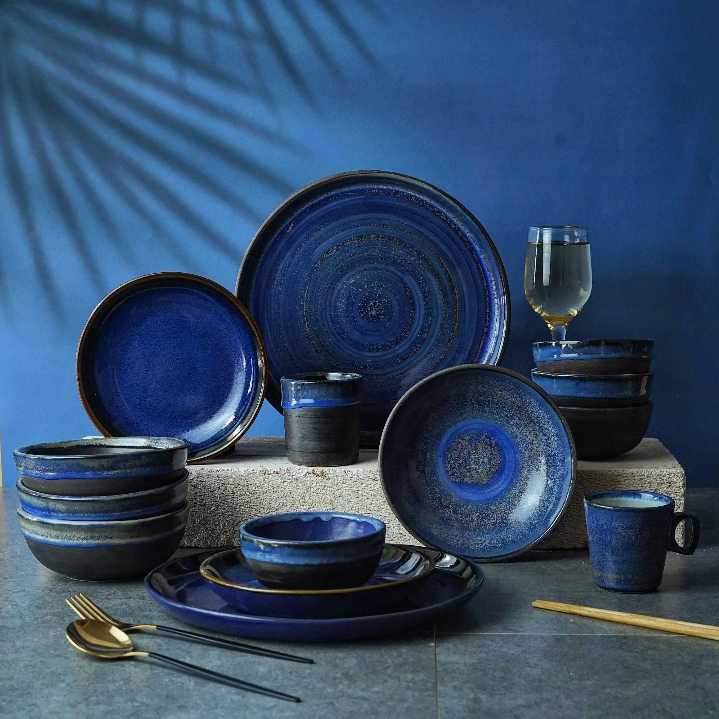 Munzterania Konjiki Series Dinnerware set of 8