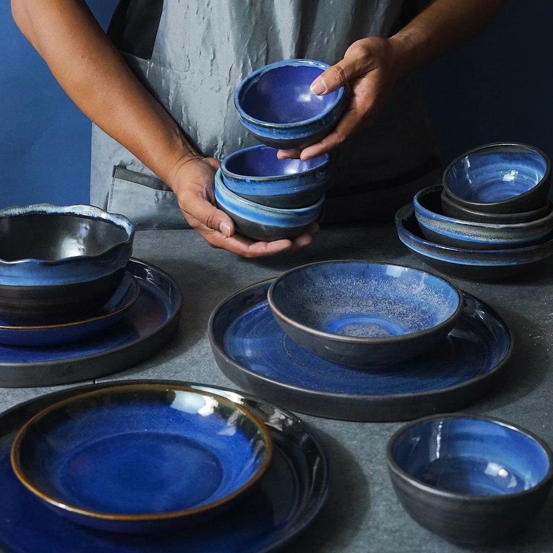 Munzterania Konjiki Series Dinnerware set of 8