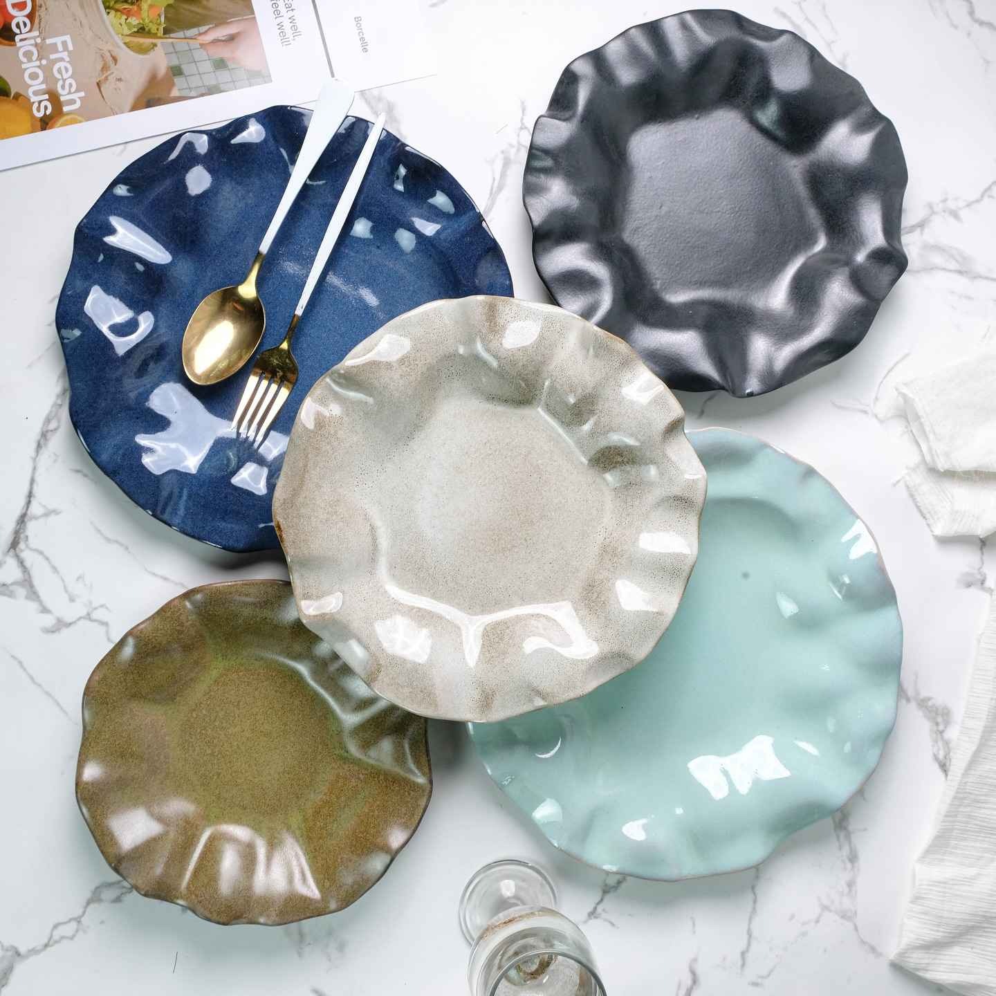 Munzterania Hakei Series Plates