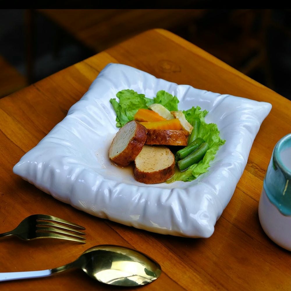 Munzterania Makura Plates
