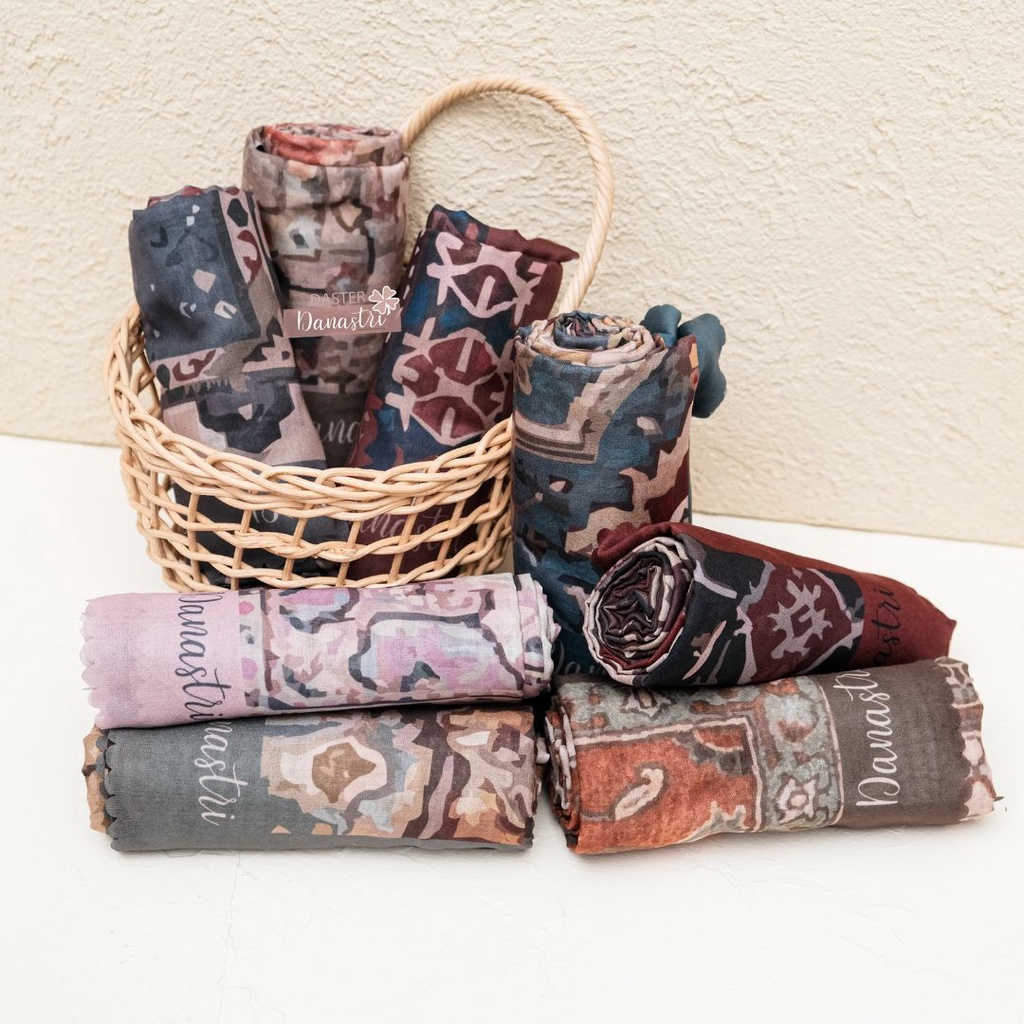 SCARF MOTIF 2 DASTER DANASTRI