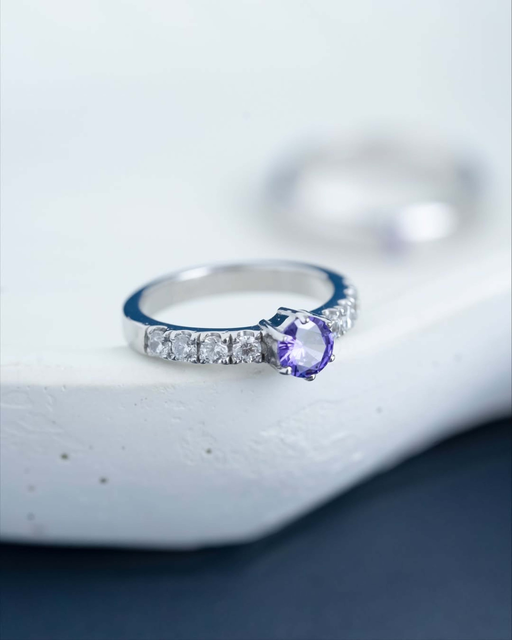 Yuke Jewelry - Cincin Kawin/Couple Bahan Emas - Perak - Palladium - Platinum Model VIOLA Series