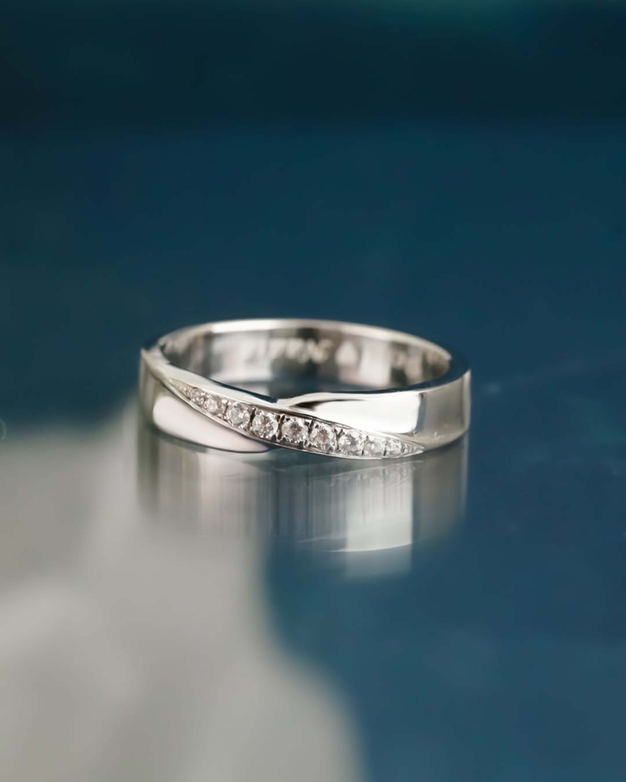 Yuke Jewelry - Cincin Kawin/Couple Bahan Emas - Perak - Palladium - Platinum Model WANDRA Series