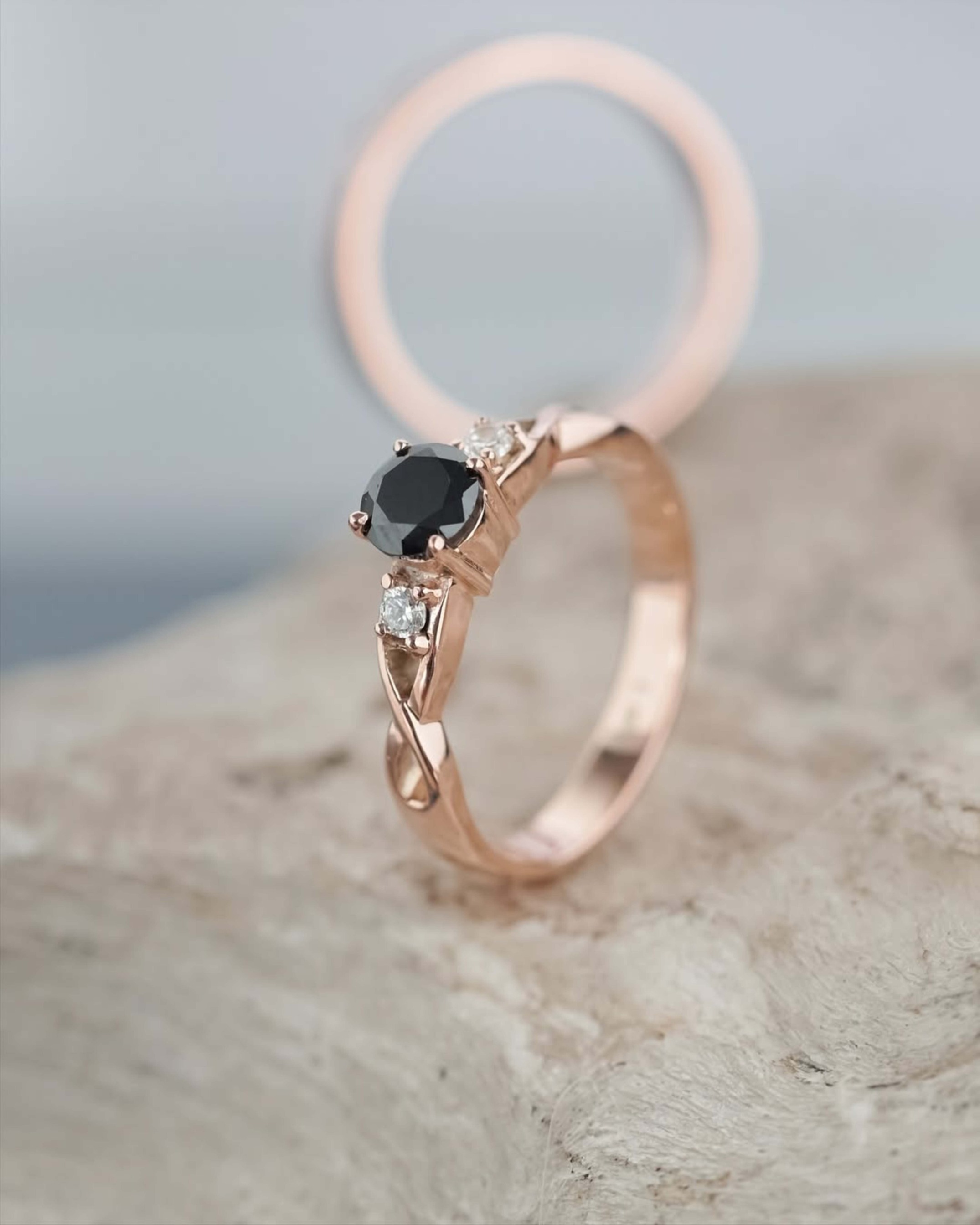 Yuke Jewelry - Cincin Kawin/Couple Bahan Emas - Perak - Palladium - Platinum Model BERNADYA Series