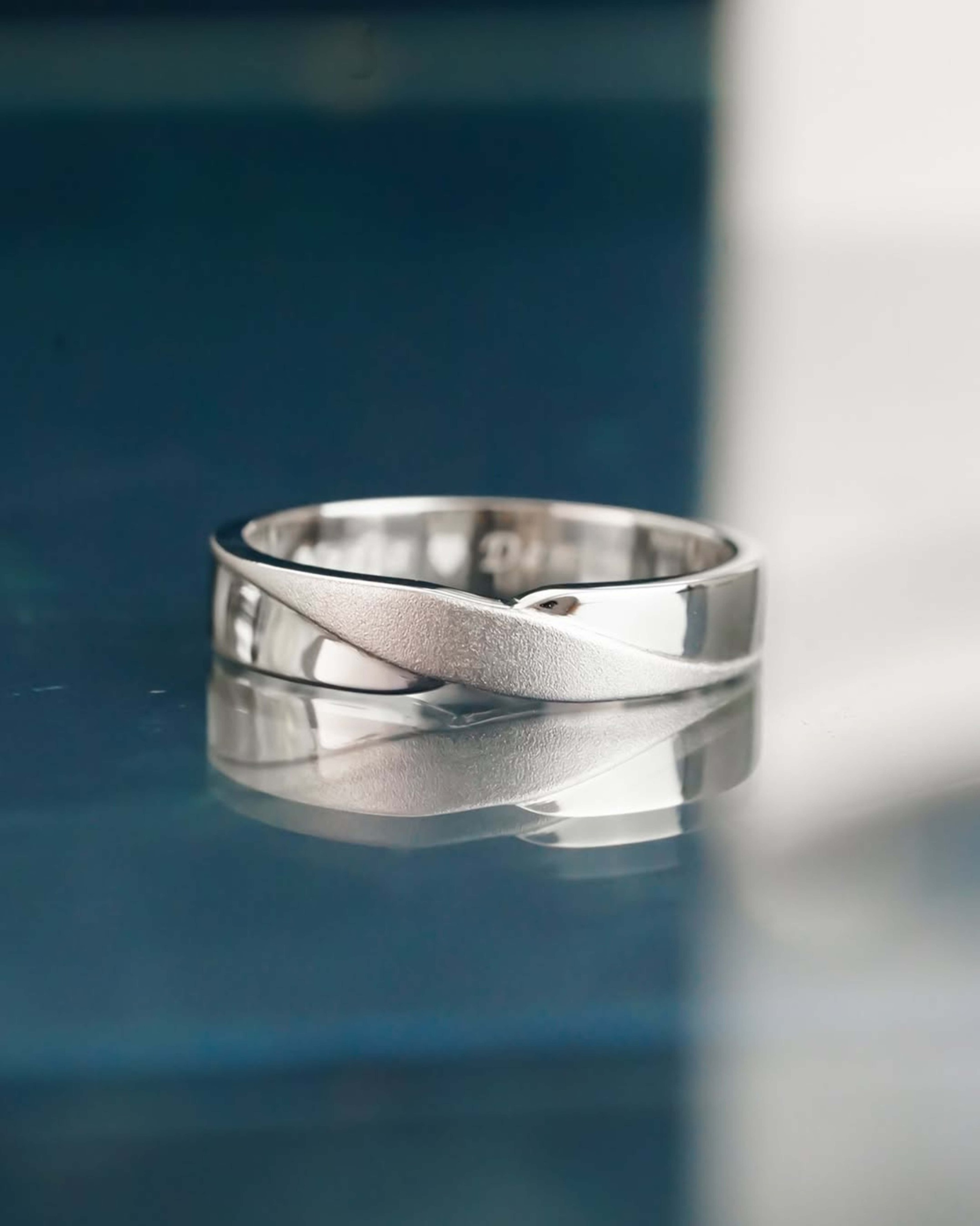 Yuke Jewelry - Cincin Kawin/Couple Bahan Emas - Perak - Palladium - Platinum Model WANDRA Series