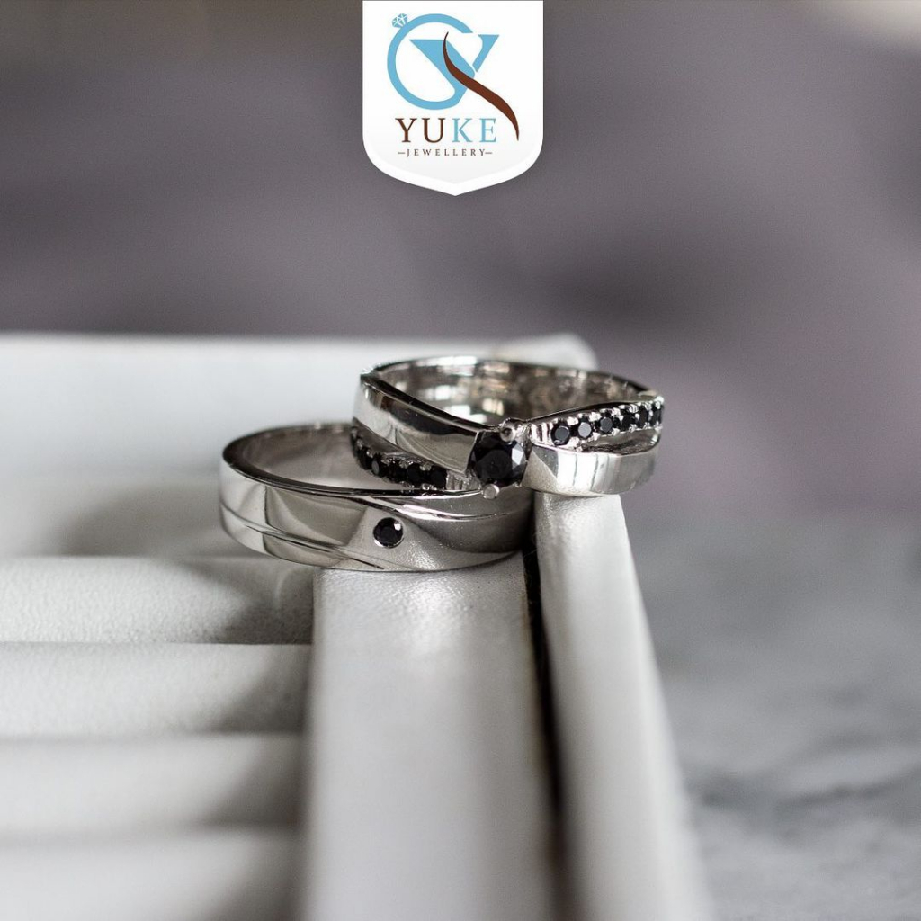 Yuke Jewelry - Cincin Kawin/Couple Bahan Emas - Perak - Palladium - Platinum Finishing Silver Glossy