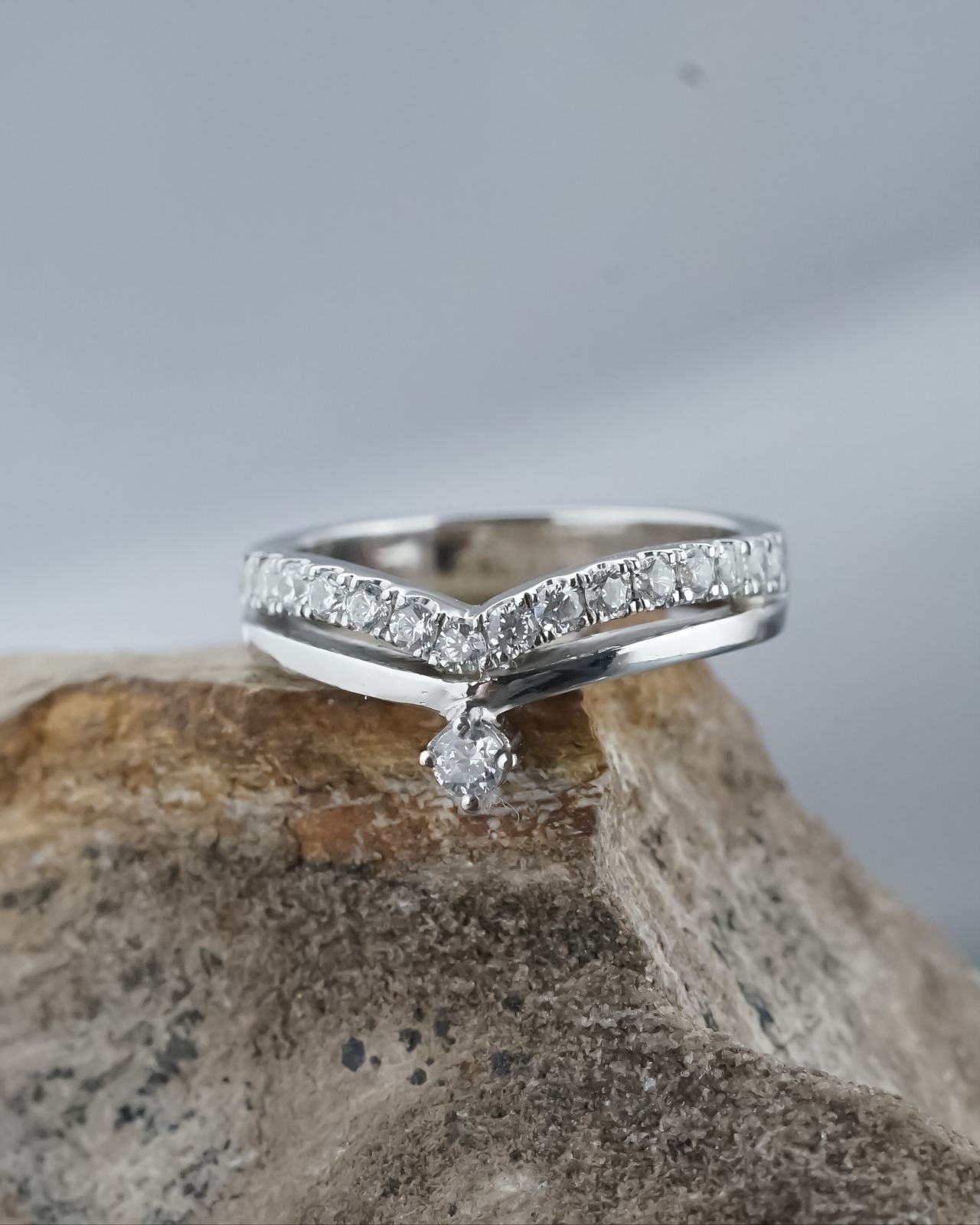Yuke Jewelry - Cincin Kawin/Couple Bahan Emas - Perak - Palladium - Platinum Model LUCELLY Series