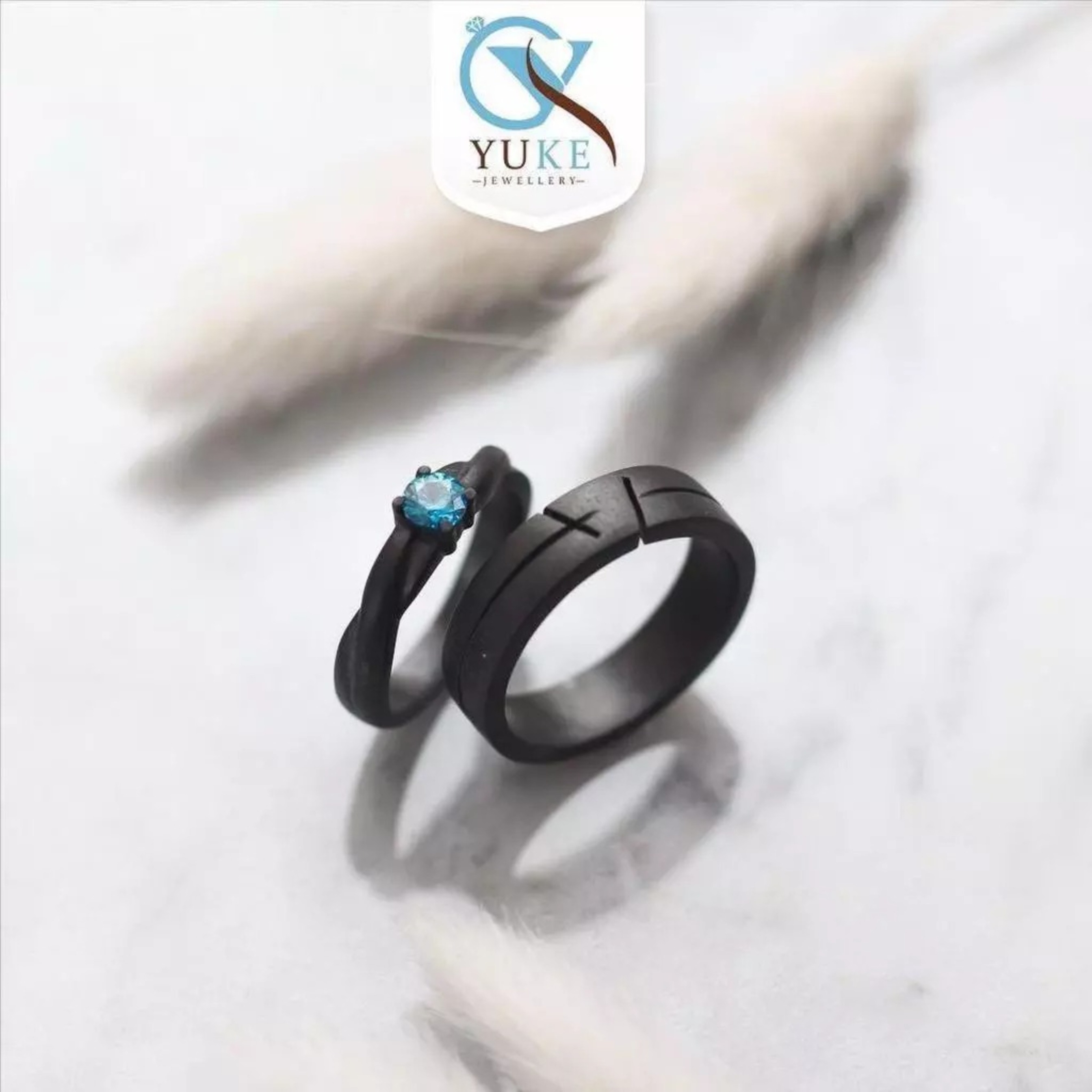 Yuke Jewelry - Cincin Kawin/Couple Bahan Emas - Perak - Palladium - Platinum Model EBONY Series