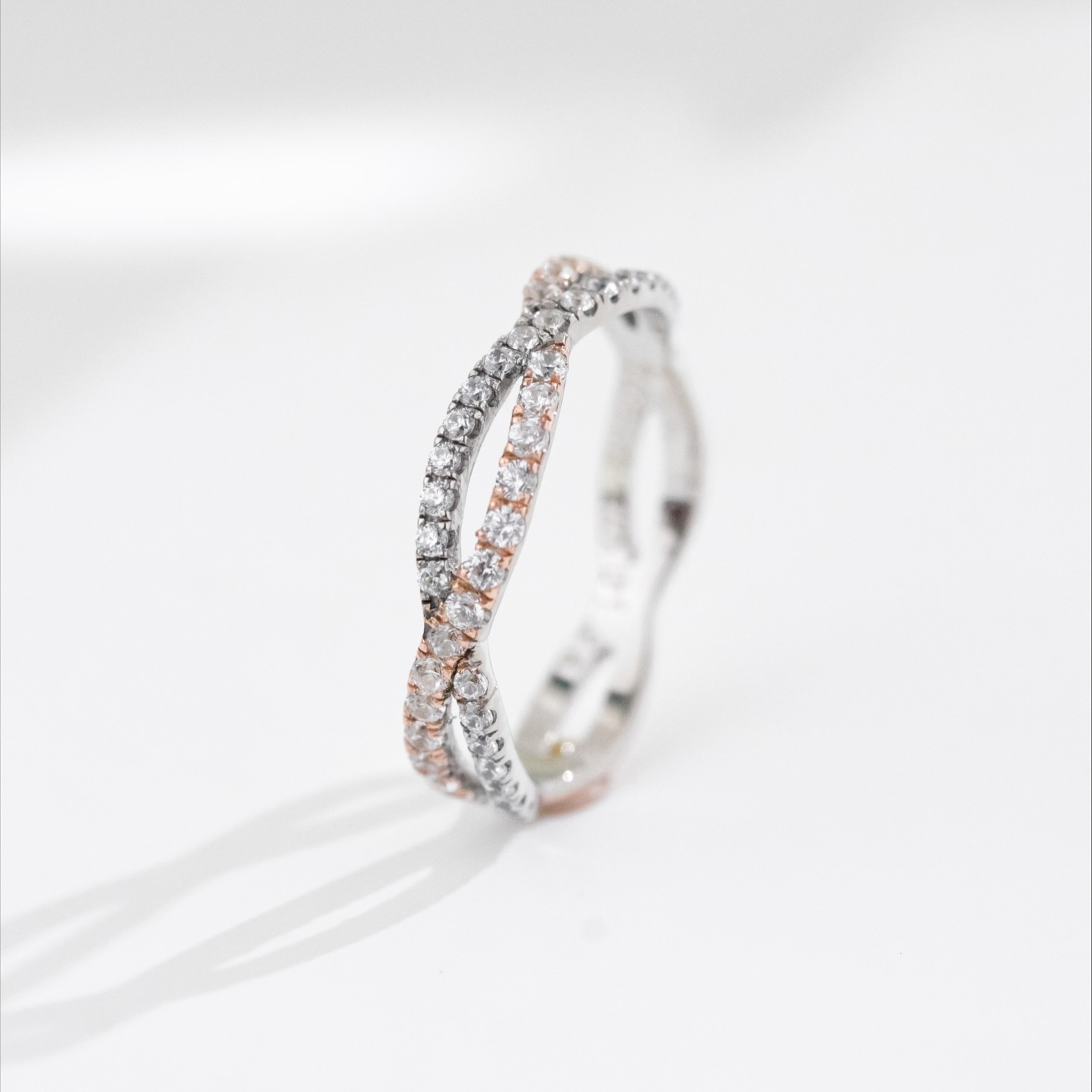 Yuke Jewelry - Cincin Kawin/Couple Bahan Emas - Perak - Palladium - Platinum Model AMANTA Series
