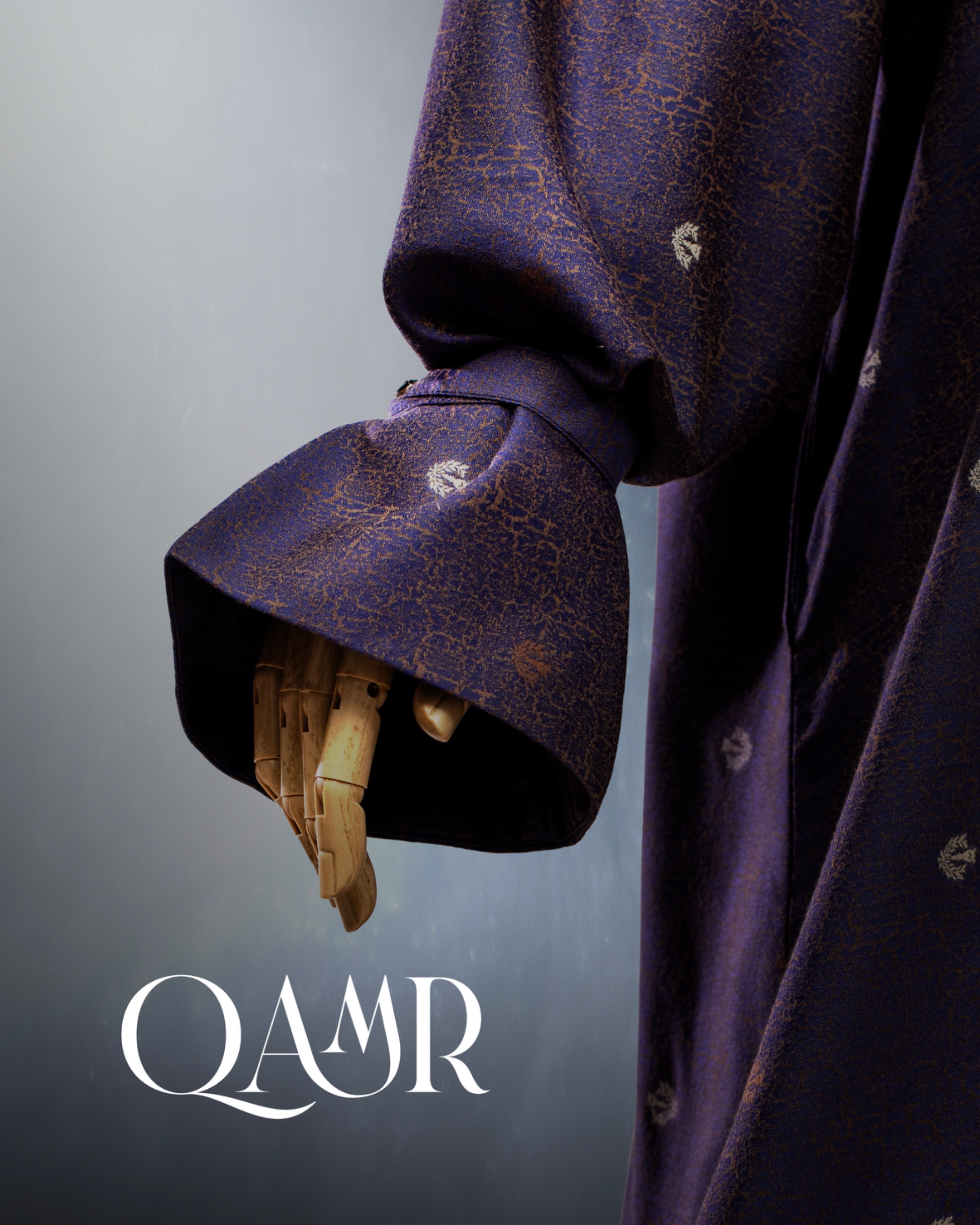 Qamr Abaya