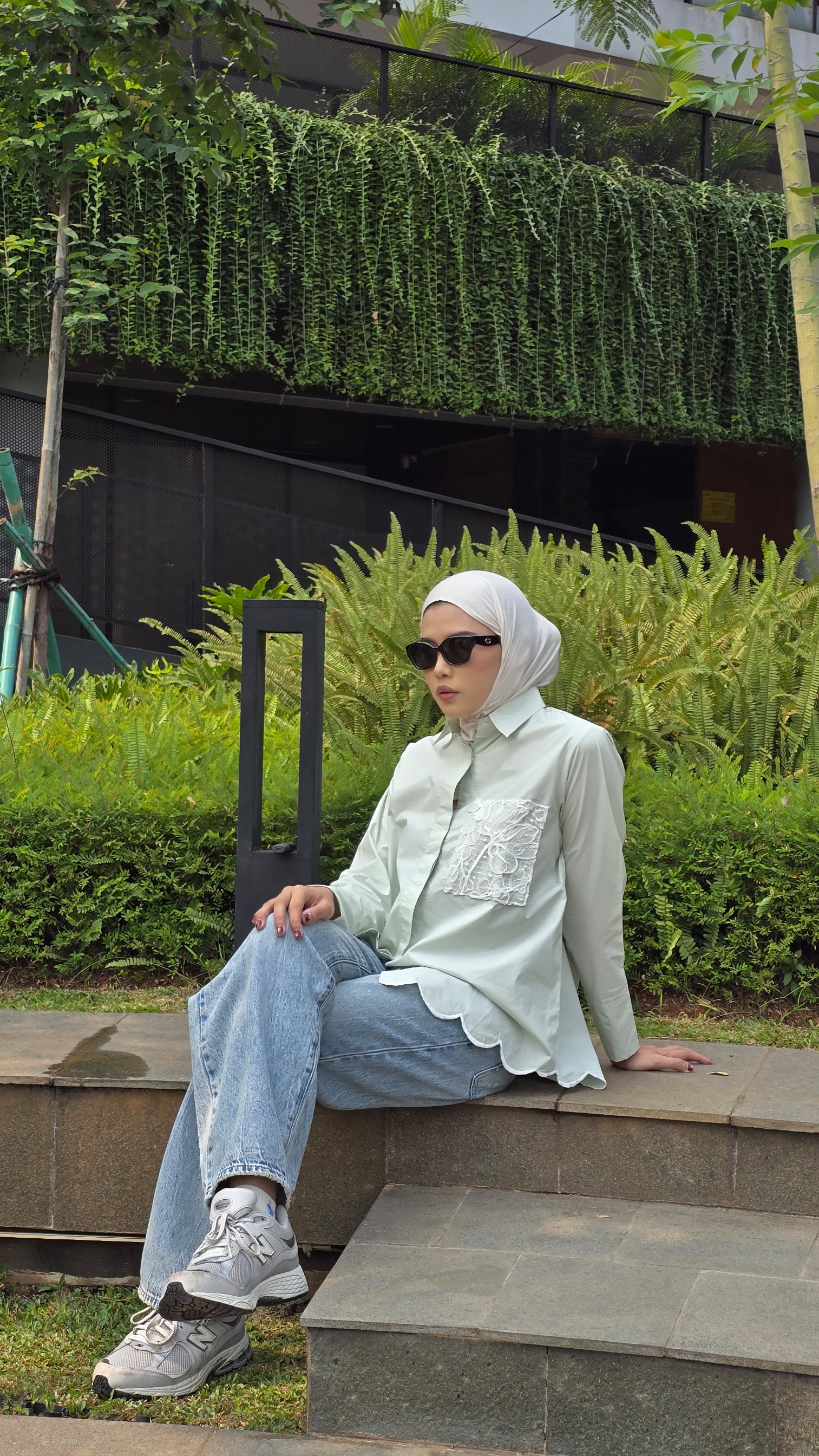 SARALACE SCALLOPE SHIRT