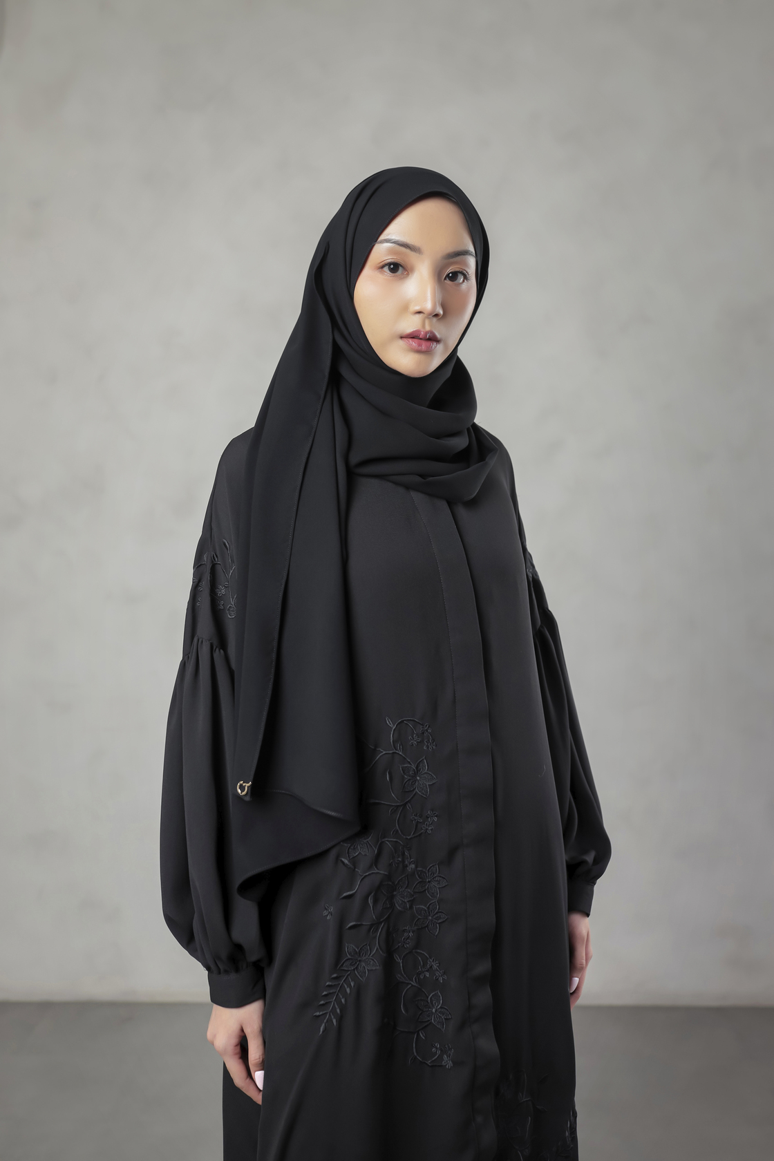 GHANIEA HERITAGE X SARAH SOFYAN-SAFIYA Abaya Set