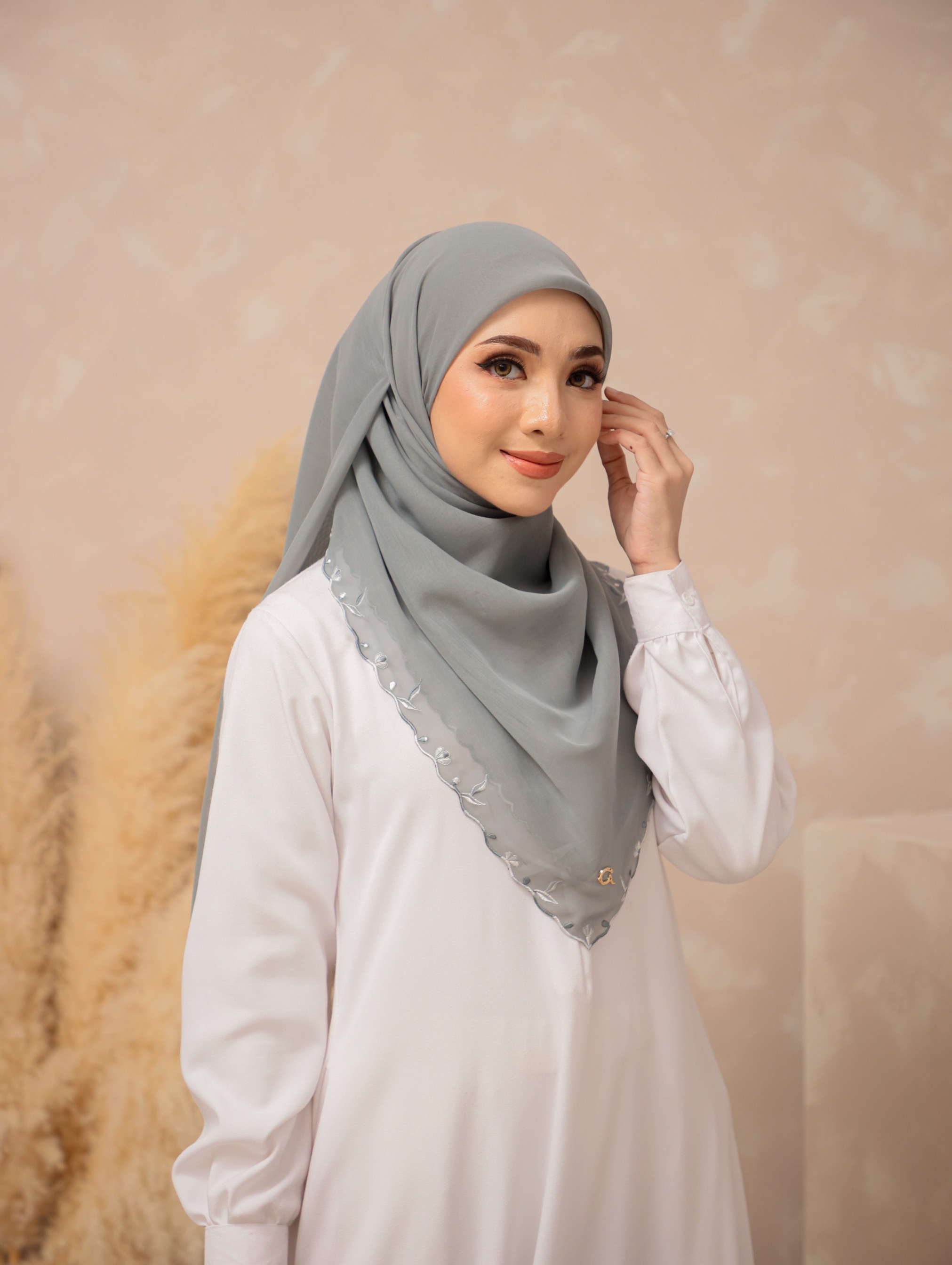 Ghaniea Heritage-Jilbab Paris Jpn Premium Sulam Kayu Manih