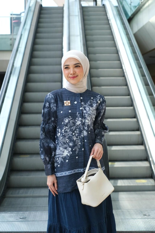 Image of READY - FREE PARFUME - Tudejul Raya