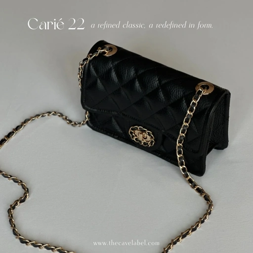 Image of CARIÉ 22 in Black