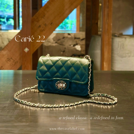 Image of CARIÉ 22 in Ivy Green
