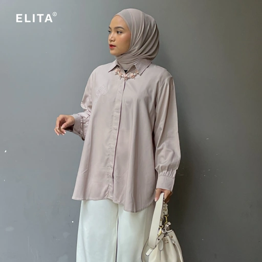Image of ELITA OFFICIAL - KARINA SHIRT (Bahan Katun Viscose yang flowy, cuttingan semi A)