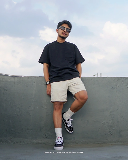 Image of Relaxed Fit Nylon Short Beige HM6022