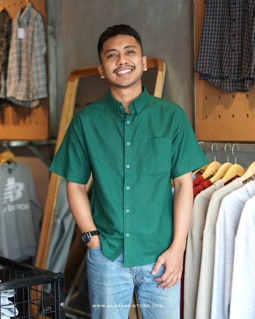 Image of Button Down Linen Shirt - Teal Green BC2079