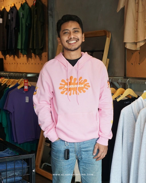 Image of Merchandise Pullover Hoodie Soft Pink NL1046