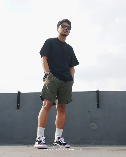 Image of Relaxed Fit Nylon Short Olive HM6023