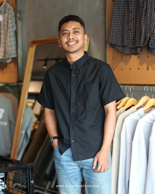 Image of Button Down Linen Shirt Black BC2072